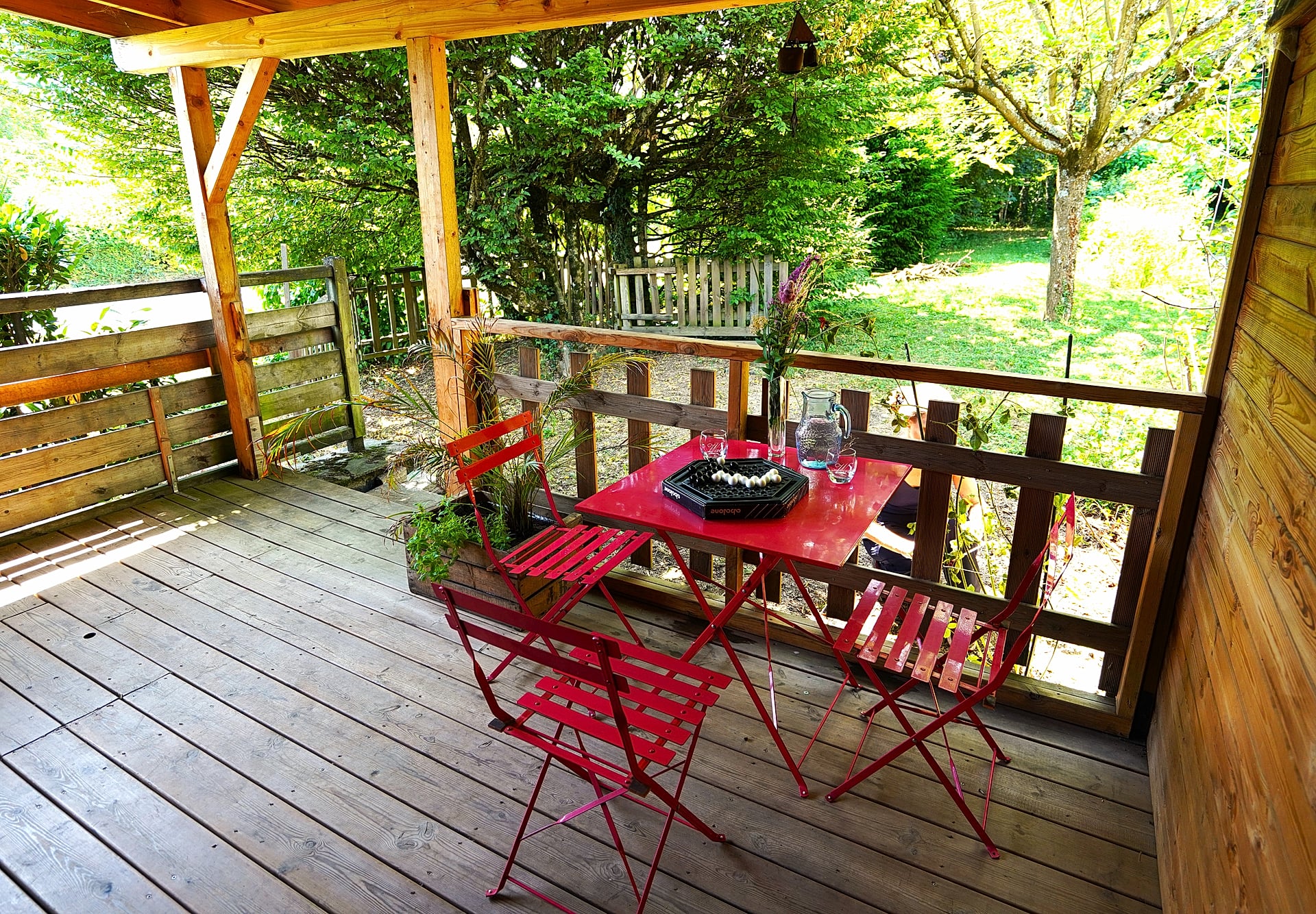 Terrasse couverte du Gîte des Bauges